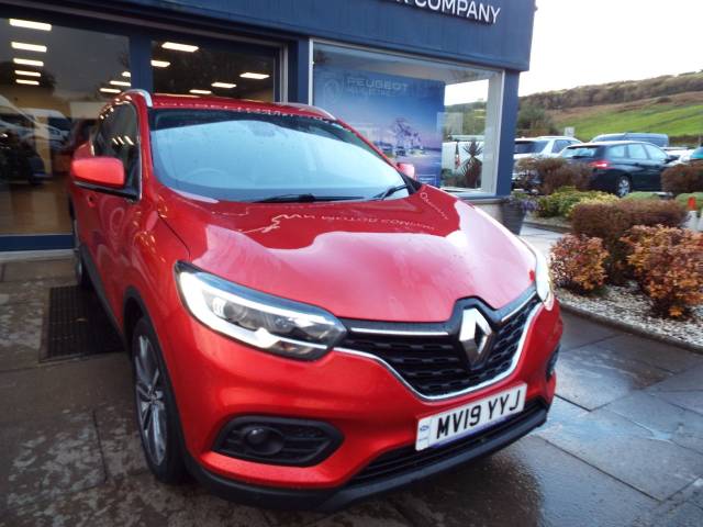 Renault Kadjar 1.3 TCE 160 Iconic 5dr Hatchback Petrol Red